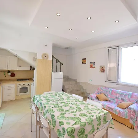 A Due Passi Dal Mar Holiday home *
